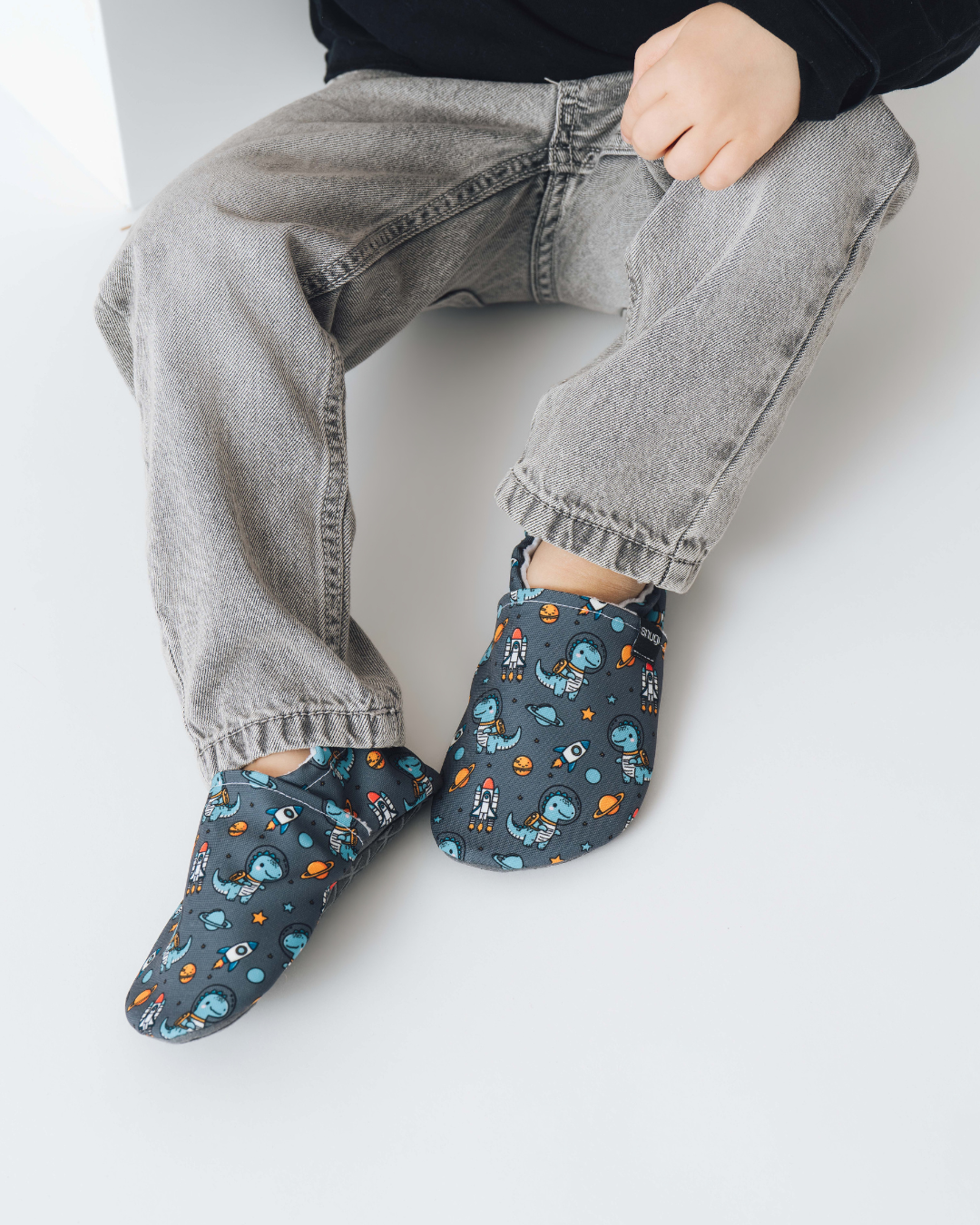 Barfußschuhe Weltraum Dino
